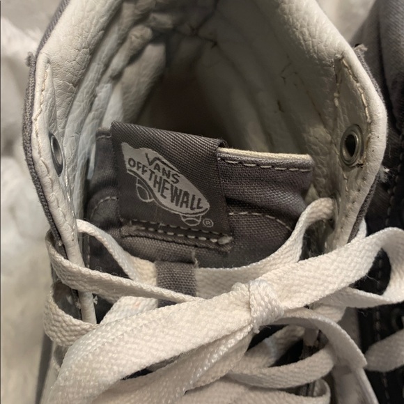 🌹 VINTAGE Vans • Gray and White High-Top Sneakers “WORLD’S #1 SKATEBOARD SHOE - Picture 5 of 15